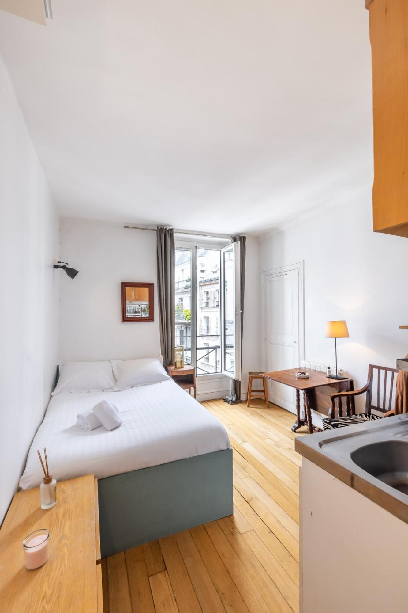 Charming In North Center Appartement Parijs
